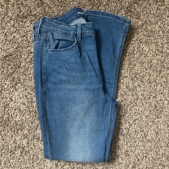 Old Navy Classic Blue Jeans Straight Leg Size 8 - Picture 2 of 4